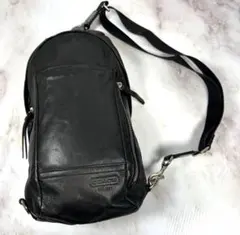 COACH ボディーバッグ black