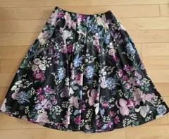 組曲　Rythme フレアスカート 花柄 黒