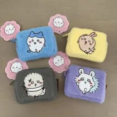 ちいかわ　ふわふわミニポーチ　4種　ハチワレ　うさぎ　モモンガ　ラッコ