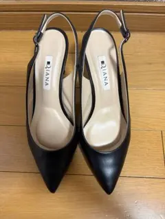 DIANA バックストラップパンプス ブラックのサムネイル