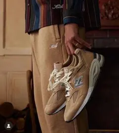 Kith x New balance 990v2 KS2 tanのサムネイル