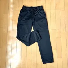 美品✨アンダーアーマー UnderArmour✨パンツ ジュニア L 裏起毛 黒