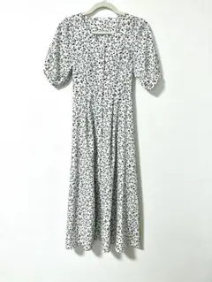 ハニーズ Honeys 花柄Vネックロングワンピース　半袖　前開き2way