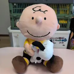 チャーリー・ブラウン ぬいぐるみ 約30cm スヌーピー付き