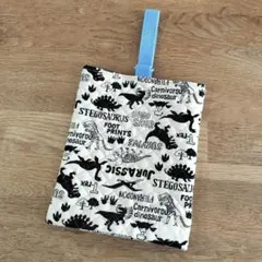 ハンドメイド　シューズ袋　シューズ入れ　入園グッズ　恐竜柄　園児さん向け