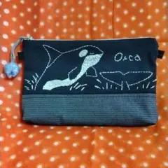 クリスマスセール〜12/26！　オルカとマンタ刺繍ポーチ