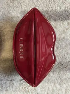CLINIQUE リップ型ポーチ レッド