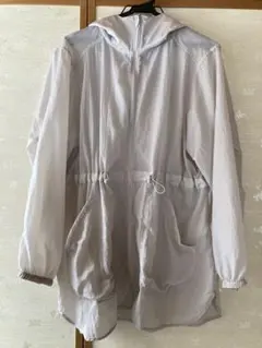 GU 細見え！フード付きナイロンパーカー M