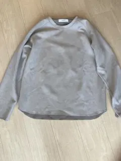 INHERIT ベージュ 長袖　トレーナー