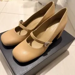 CHARLES & KEITH ベージュ パンプス