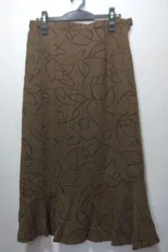☆①ブラウン フラワープリント フレアスカート ひざ下丈LLサイズマーメイド風