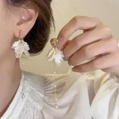 Item thumbnail for item 33c8d207-9938-4f5a-b841-6f8ae0bf7c49