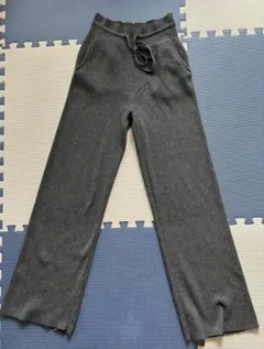 ユニクロ　ウォッシャブルリブニットパンツ　Mサイズ