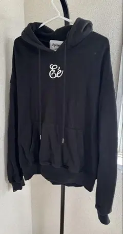 エピヌ　ロゴ刺繍パーカー　Ee hoodieのサムネイル