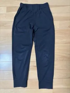 UNIQLO 黒 ロングパンツ 140㎝