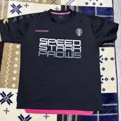 DIADORA 黒　シャツ