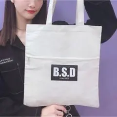 Item thumbnail for item 74810a04-a7c3-4e06-89eb-3cb432b7ba3c