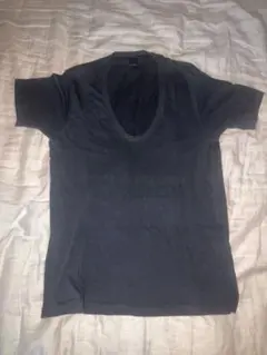 pledge プレッジ Uネック Tシャツ