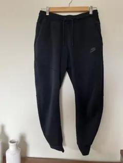 Item thumbnail for item 25a83585-6ad5-4333-9608-8f33fab3f870