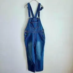 Item thumbnail for item b1e595af-019c-462b-813e-36e76f36695d