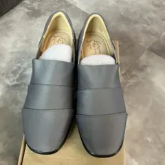 新品未使用　歩く日の4Eシューズ　AN2　25.5㎝
