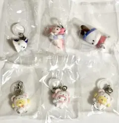 ガチャガチャ サンリオ ふわふわスノー めじるしチャーム うーさーるーぱー