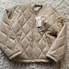 タグ付きZARA ベージュ 白キルティングジャケット Sサイズ