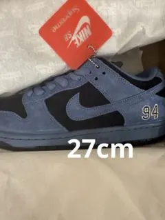 Supreme × Nike SB Dunk Low NA Exclusive