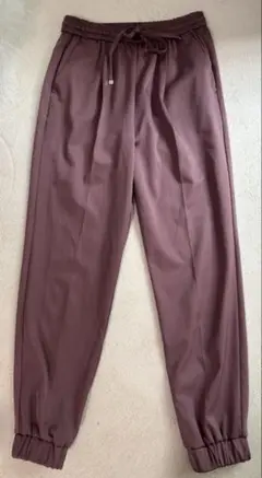 美品‼️ ダークピンク　パンツ　裾絞　M