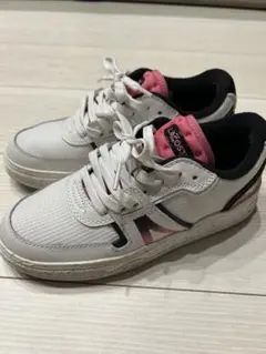 【値下げ】LACOSTE ホワイト ピンク スニーカー