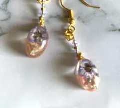 花(ドライフラワー)紫、白 オーバル グラデーションレジンピアス