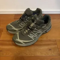 【週末限定値下げ】SALOMON GORE-TEX スニーカー カーキ