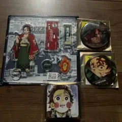 鬼滅の刃 炭治郎 アクリルスタンド＆缶バッジセット
