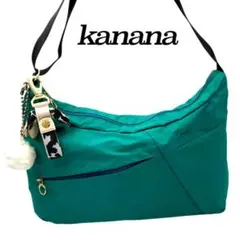 グリーン ショルダーバッグ