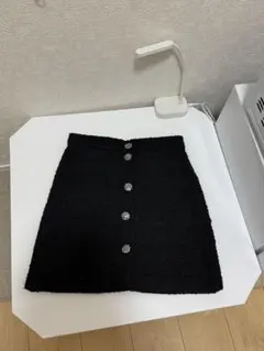 黒いボタン付きタイトスカート H&M