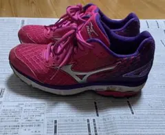 ランニングシューズ 23