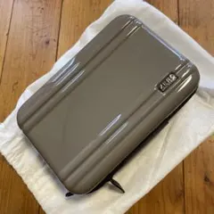 ゼロハリバートンアメニティケースのサムネイル