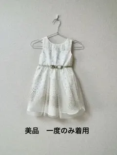 【美品】フォーマルドレス ホワイト×ゴールド 4T（100〜110cm相当）のサムネイル