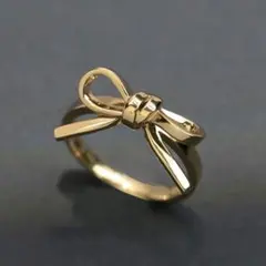 【13号】立体リボンデザインリング　ゴールド　華奢　シンプル　大人可愛い