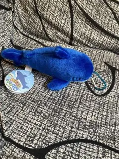 5月4日処分 未使用 ぶるぶるふわふわサメ ぬいぐるみキーホルダー