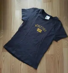 Nike ATHLETICS 1971 Tシャツ Mサイズ