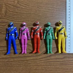 スーパー戦隊5セット Amazon.co.jp: 5人フィギュアセット 戦隊ヒーロー まとめ売り おもちゃ : 特撮
