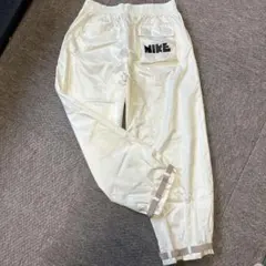 Nike ナイロンパンツ　ワイドパンツ