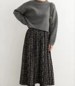 DOORS フラワープリントプリーツスカート