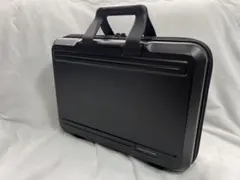 Zero Halliburton (ゼロハリバートン) アタッシュケース