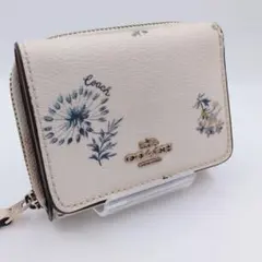 COACH コーチ 花柄　三つ折り財布 ホワイト 白 ウォレット かわいい