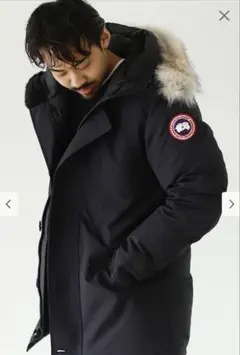 カナダグース ダウンジャケット