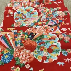 着物 ハギレ 811 はぎれ アンティーク 生地　布　古布　和布　古裂　和柄　裂