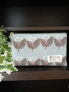 花柄グレー布製ポーチ ハンドメイド