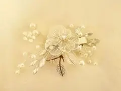 ウェディング ヘッドドレス 花とパール